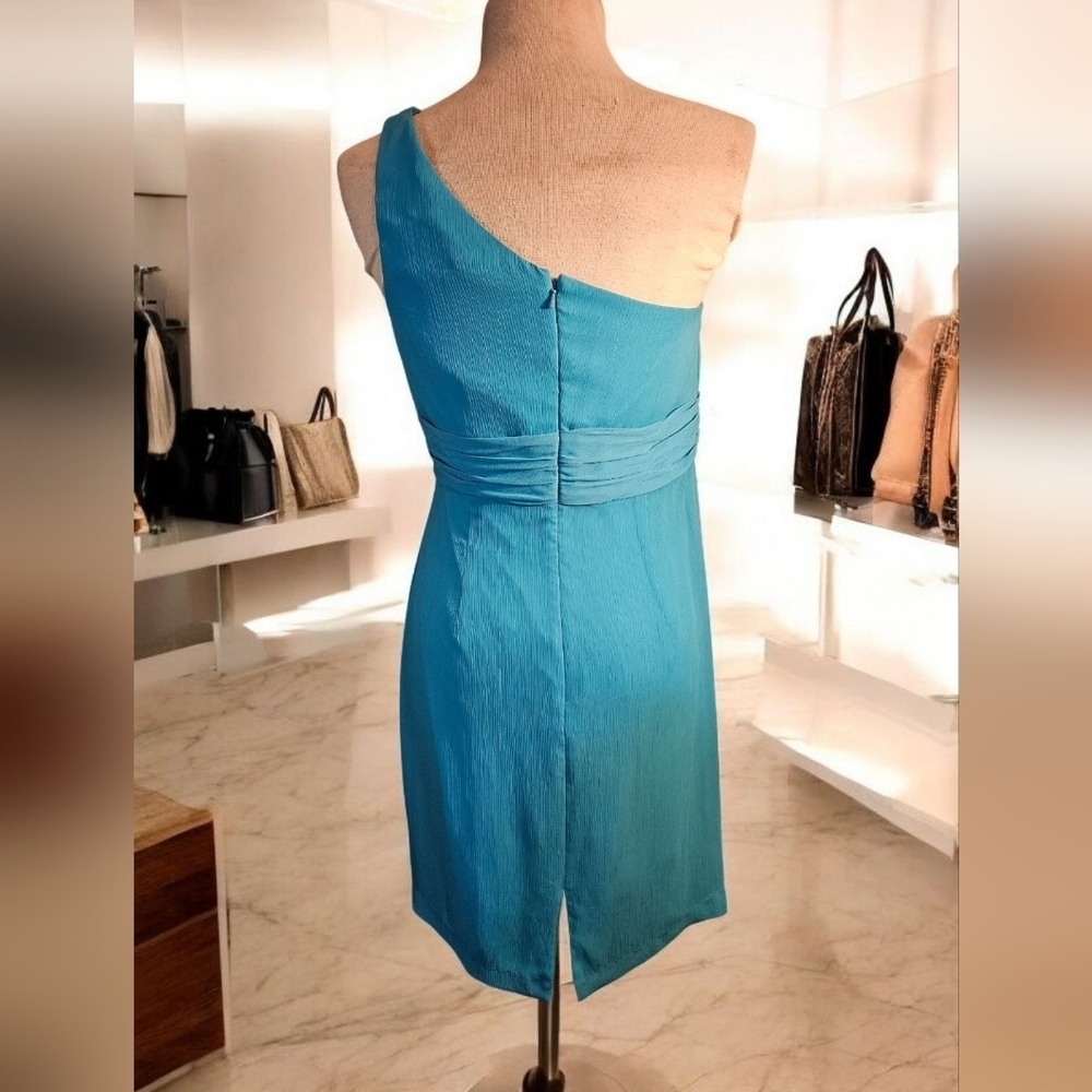 Elegant Teal One-Shoulder Dress - Picture 2 of 6